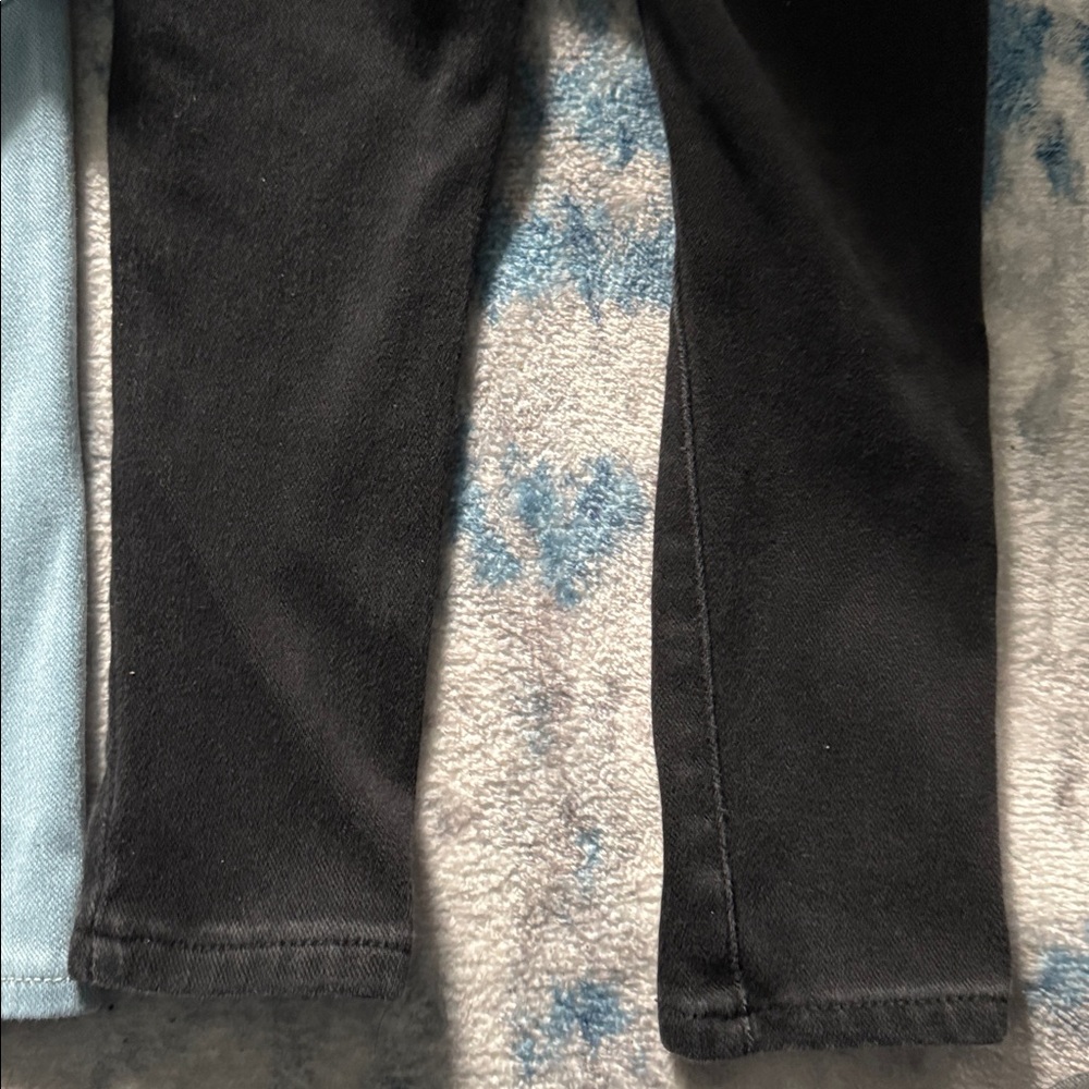 Set of Two Cat & Jack Kids Jeans Jeggings- Light Blue and Black - Picture 6 of 11